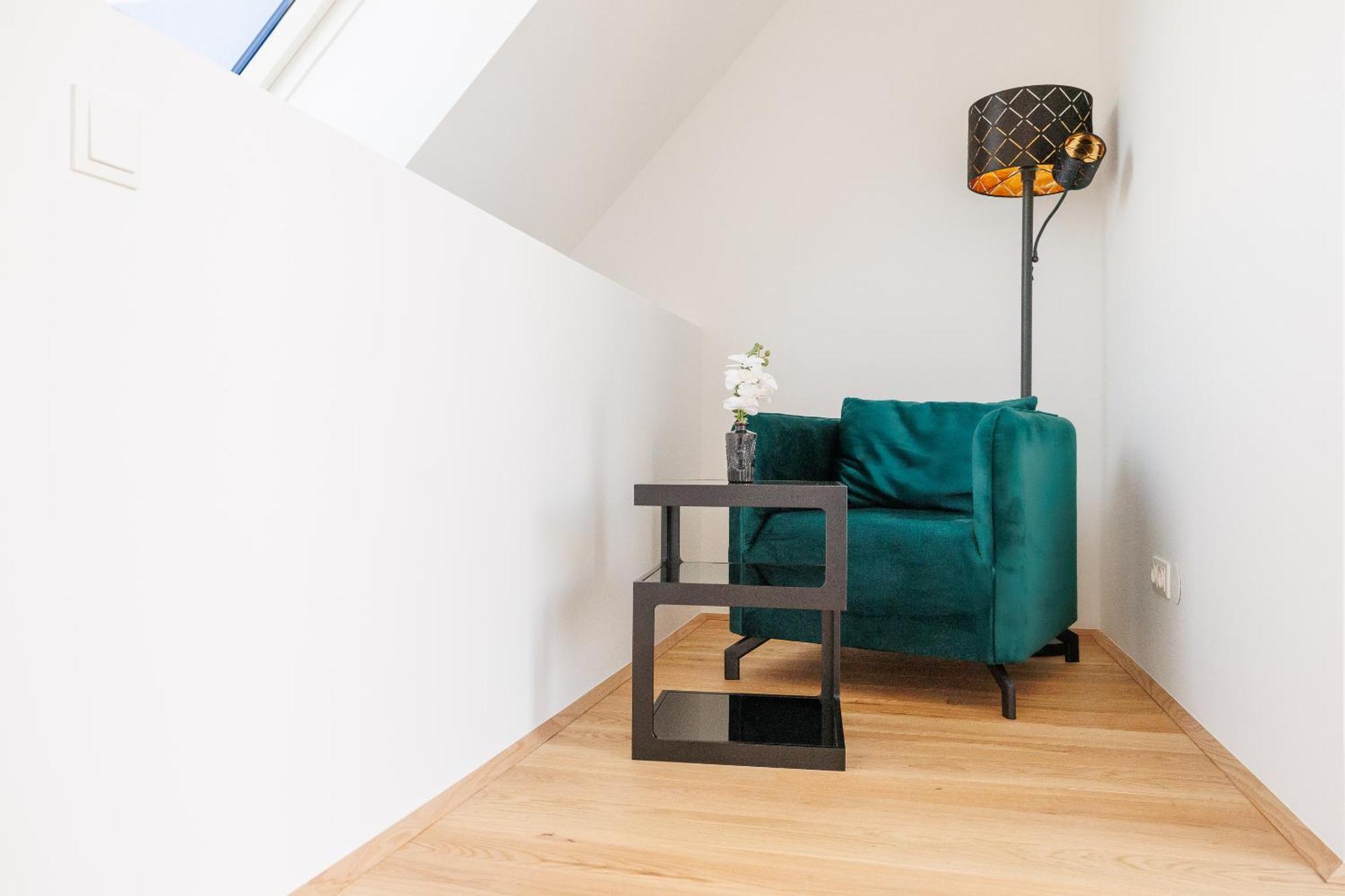 Symphony Apartments 42 - Modern Loft With Terrace And Grill In Central Location Vienna Esterno foto