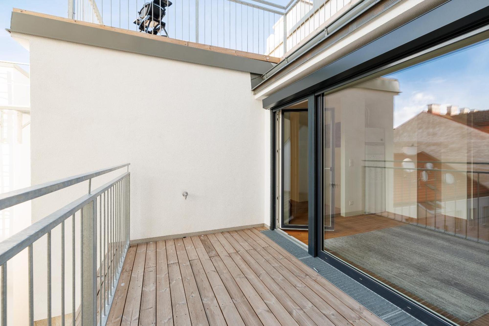 Symphony Apartments 42 - Modern Loft With Terrace And Grill In Central Location Vienna Esterno foto