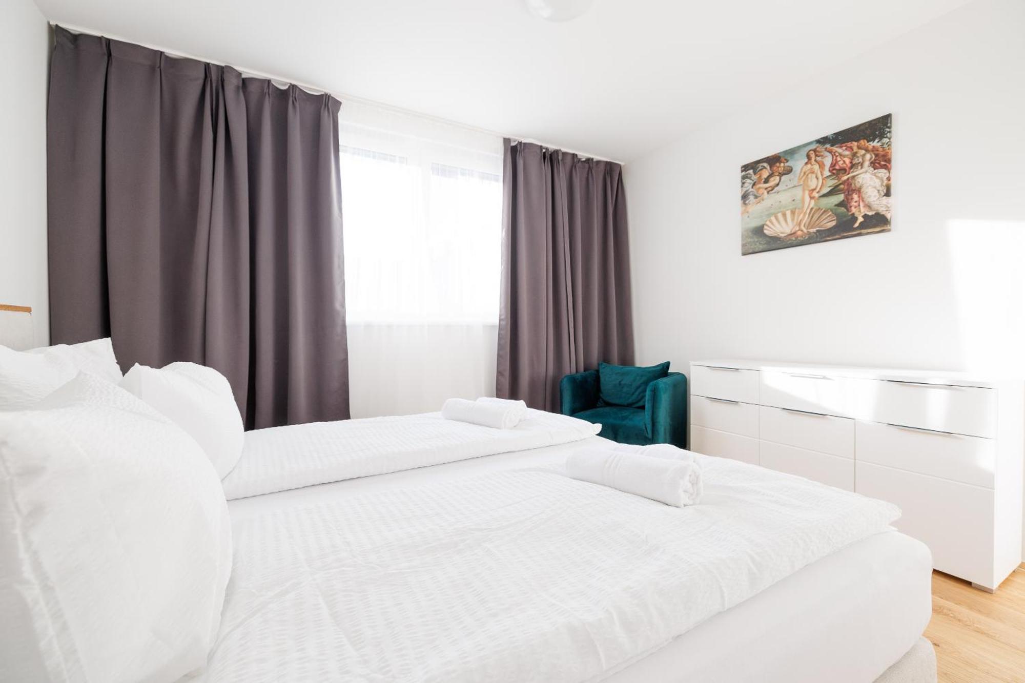 Symphony Apartments 42 - Modern Loft With Terrace And Grill In Central Location Vienna Esterno foto