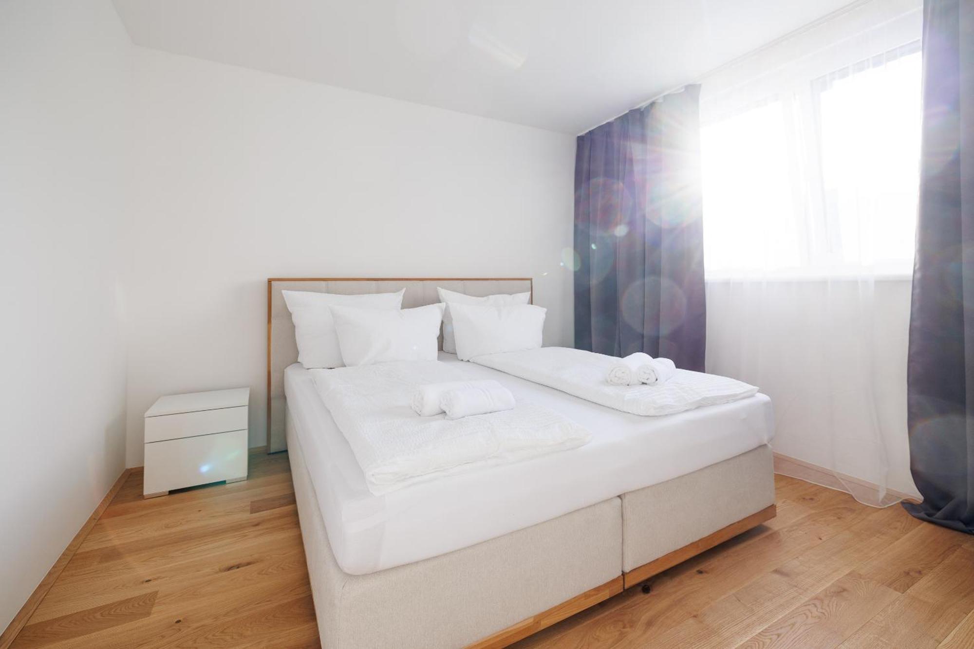 Symphony Apartments 42 - Modern Loft With Terrace And Grill In Central Location Vienna Esterno foto