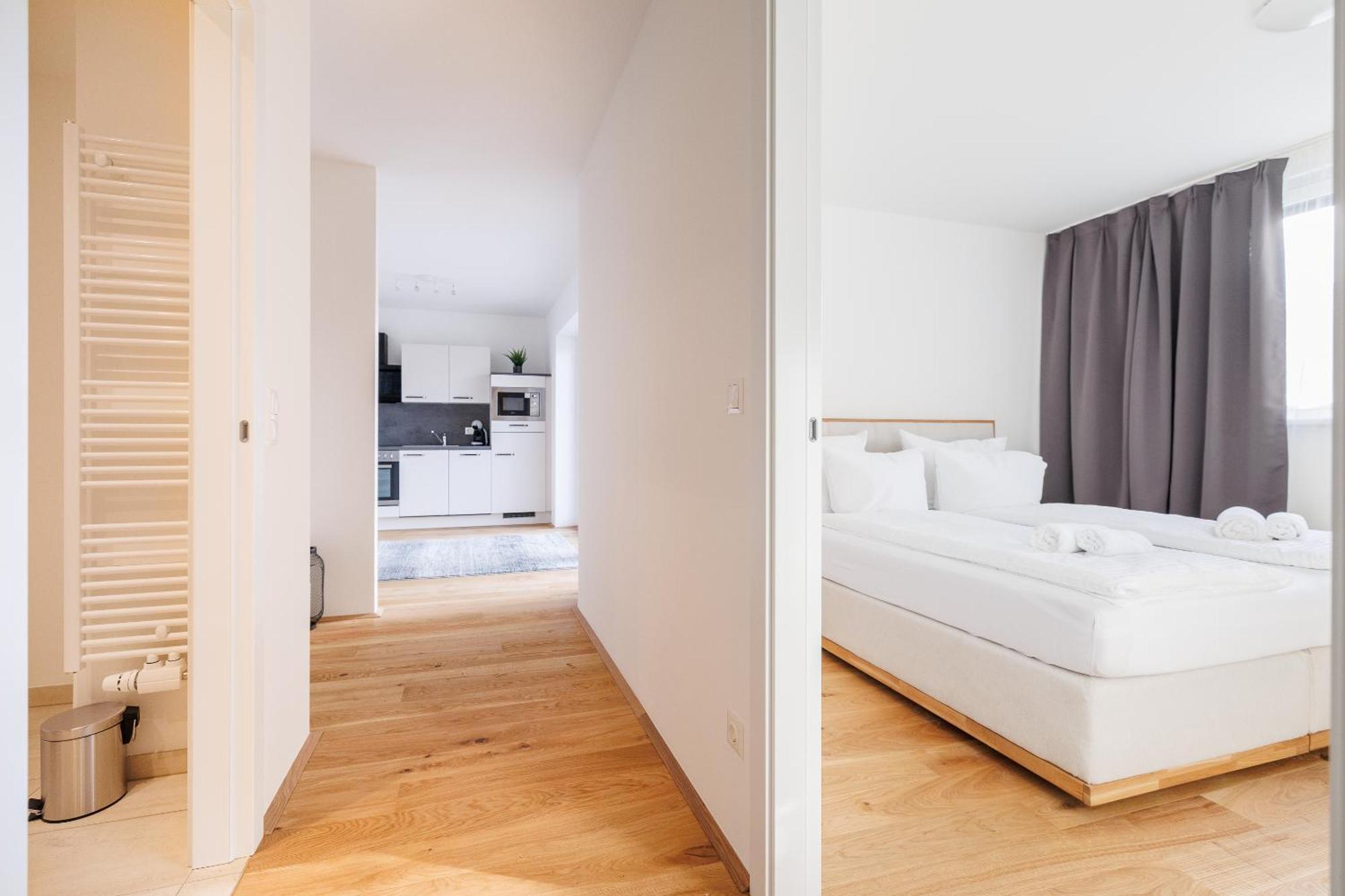 Symphony Apartments 42 - Modern Loft With Terrace And Grill In Central Location Vienna Esterno foto